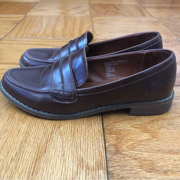 Universal Thread Faux Leather Loafer - Picture 7 of 7